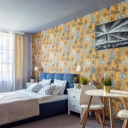 Apartment Staycity Sukiennice 6 *